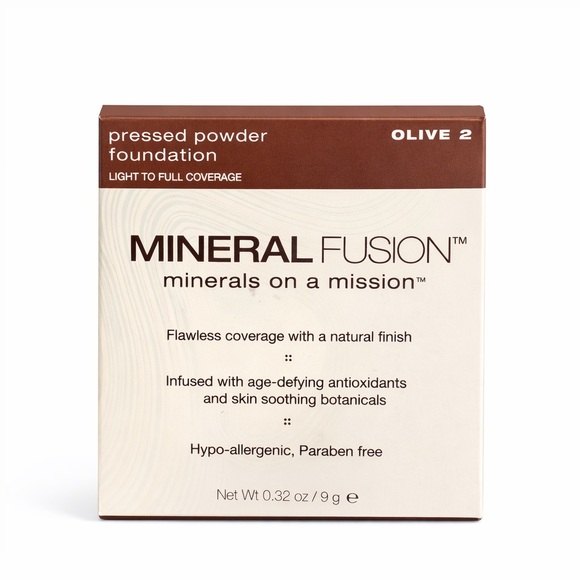 Mineral Fusion Other - Mineral Fusion Pressed Powder Foundation - Olive 2- NEW IN BOX